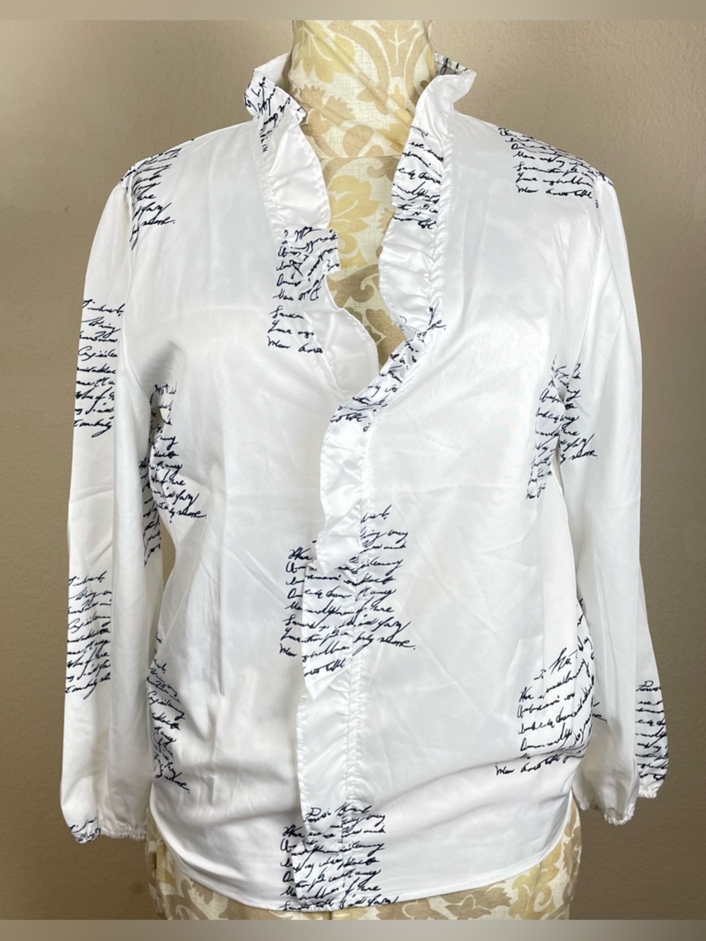 Women’s V-Neck Women’s White Ruffled Script Print Blouse - L - Picture 5 of 13